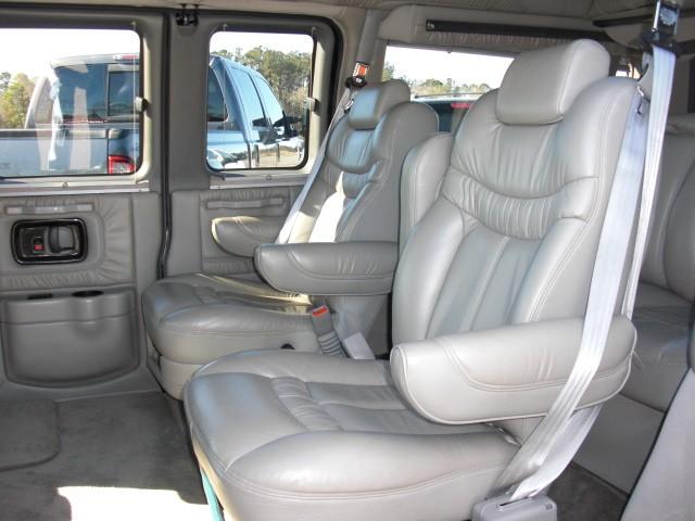 GMC Savana 2005 photo 5