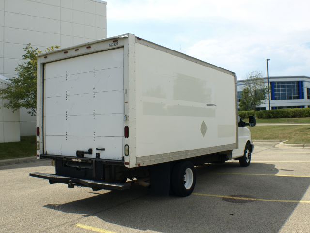 GMC Savana 2005 photo 3