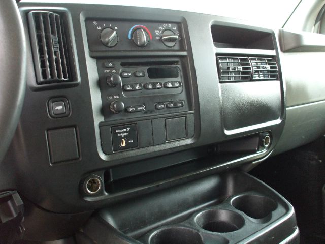 GMC Savana Limited 4WD One Owner Leather Passenger Van