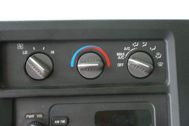 GMC Savana 1.8T Cabriolet Passenger Van