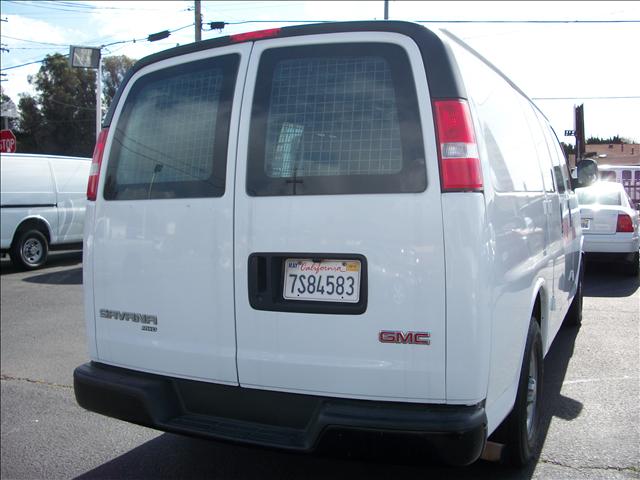 GMC Savana 2005 photo 5