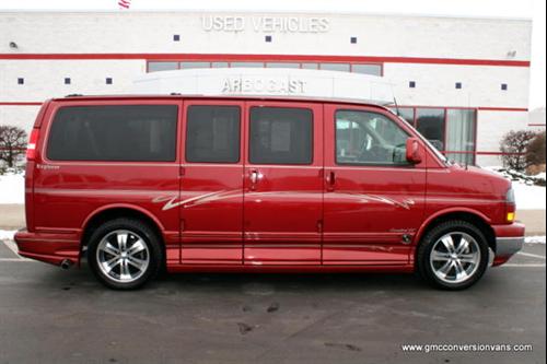 GMC Savana 2005 photo 1
