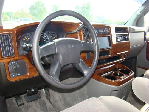 GMC Savana 2005 photo 2