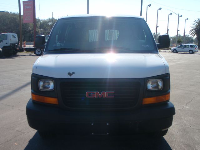 GMC Savana 2007 photo 12
