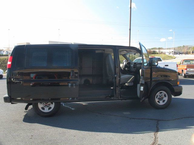 GMC Savana 2008 photo 1