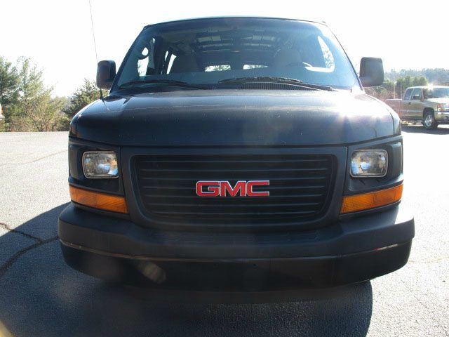 GMC Savana 2008 photo 3