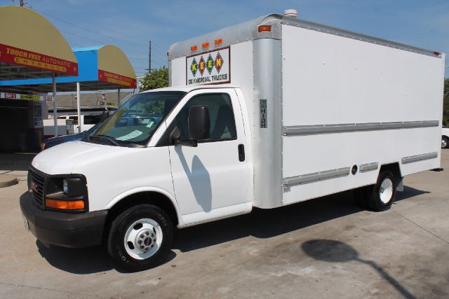 GMC Savana 2008 photo 1