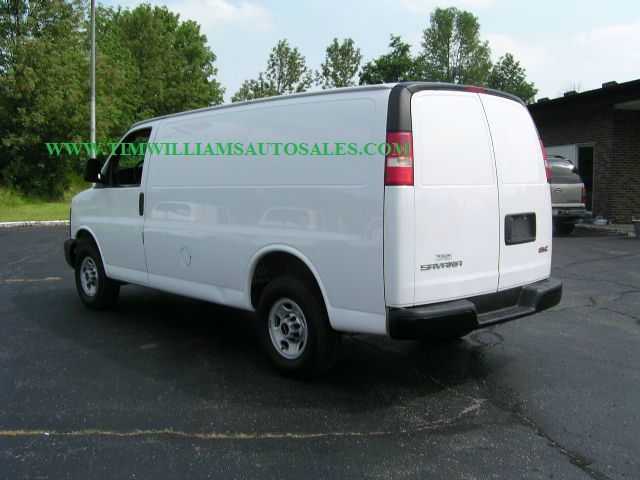 GMC Savana 2008 photo 12