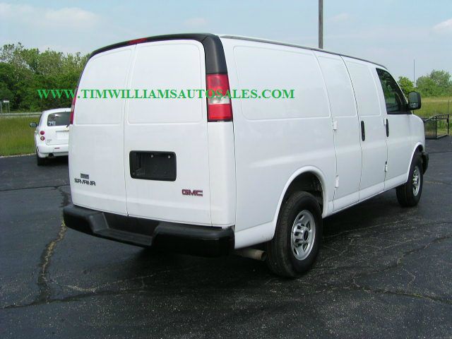 GMC Savana 2008 photo 13