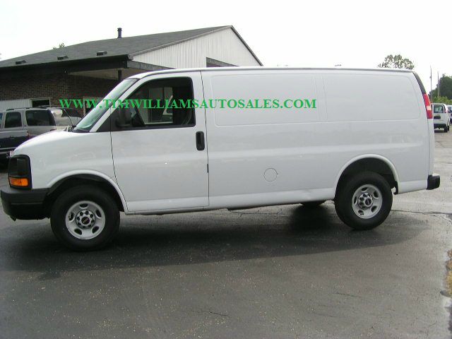 GMC Savana 2008 photo 14