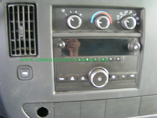 GMC Savana 2008 photo 2