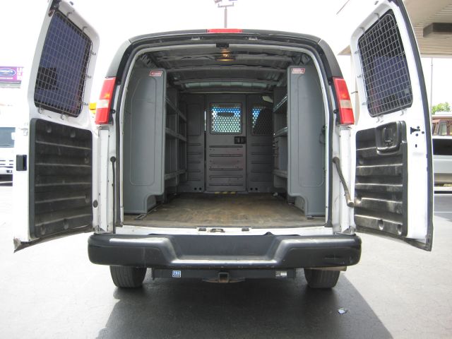 GMC Savana 2009 photo 1
