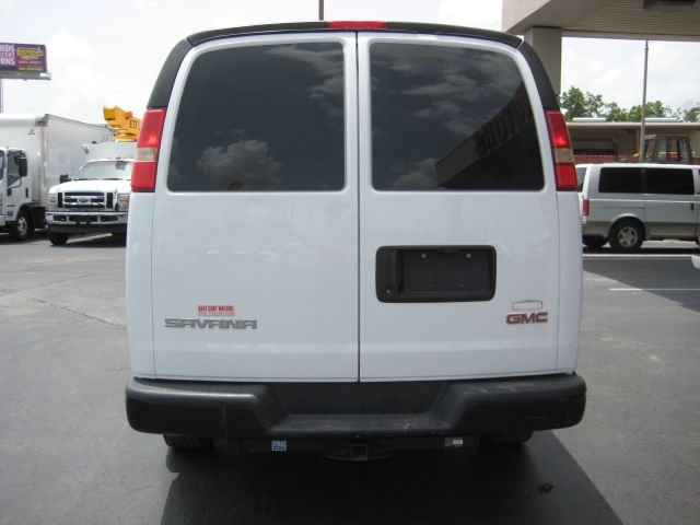 GMC Savana 2009 photo 4