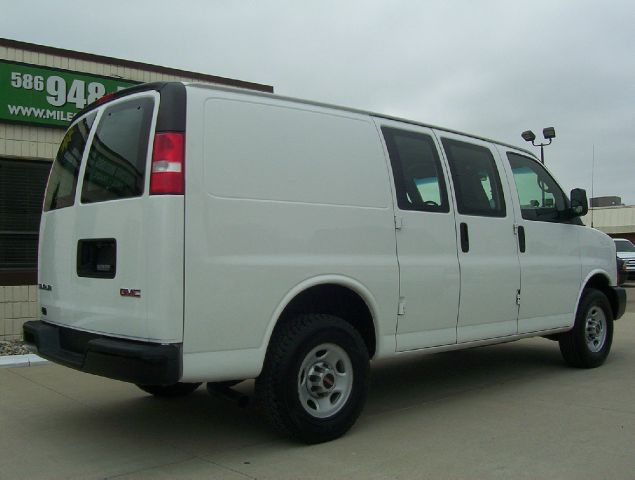 GMC Savana 2009 photo 4
