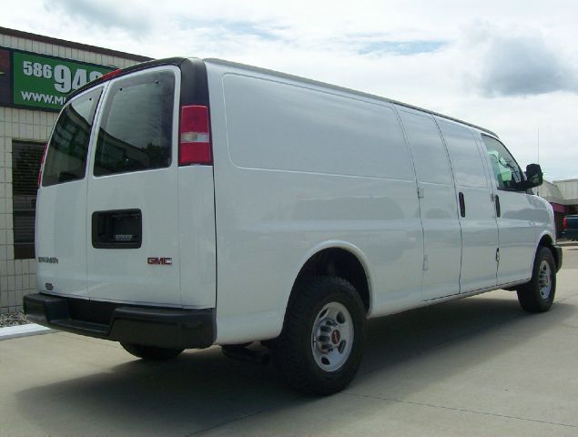 GMC Savana 2009 photo 4