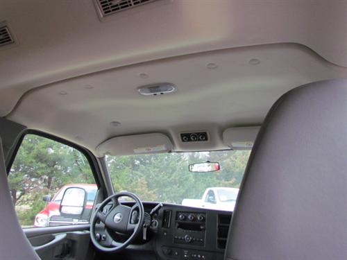 GMC Savana 2011 photo 1