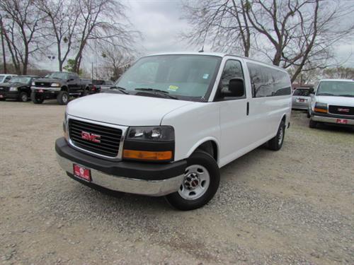 GMC Savana 2011 photo 3