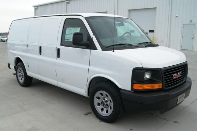 GMC Savana 2013 photo 2