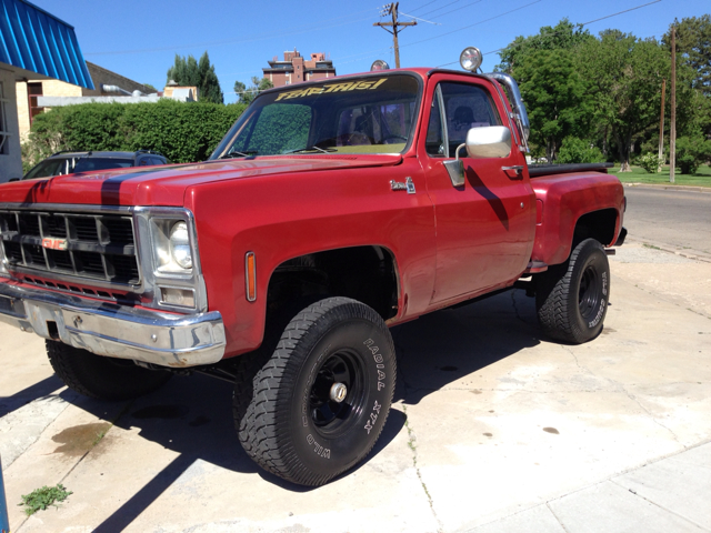 GMC Sierra 1980 photo 1