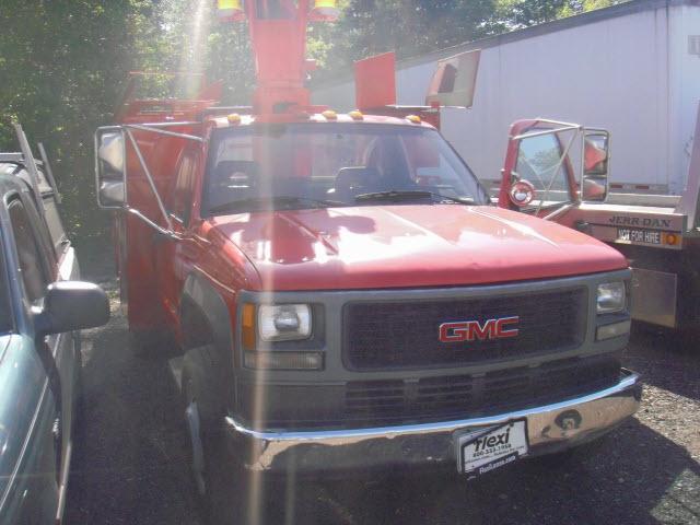 GMC Sierra Navigation Sedan Pickup