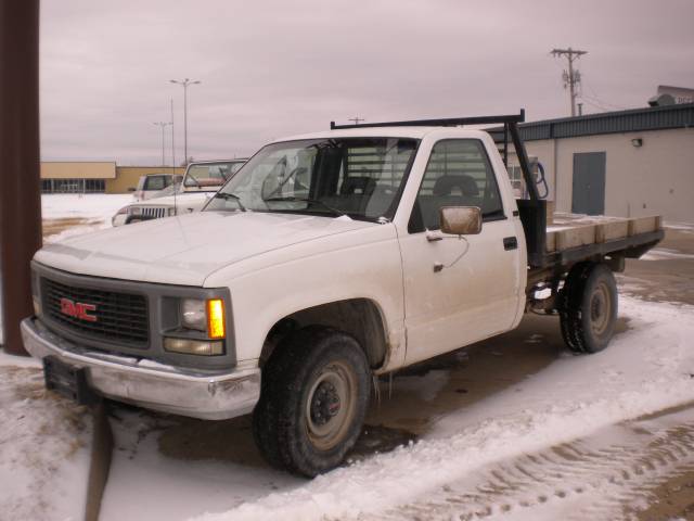 GMC Sierra LS S Pickup