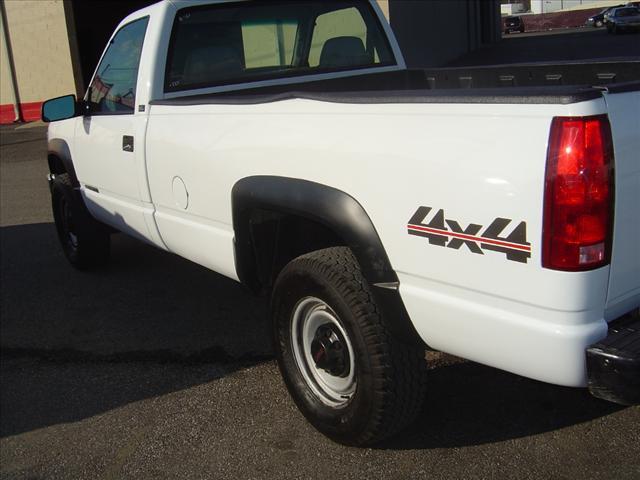 GMC Sierra 1997 photo 1