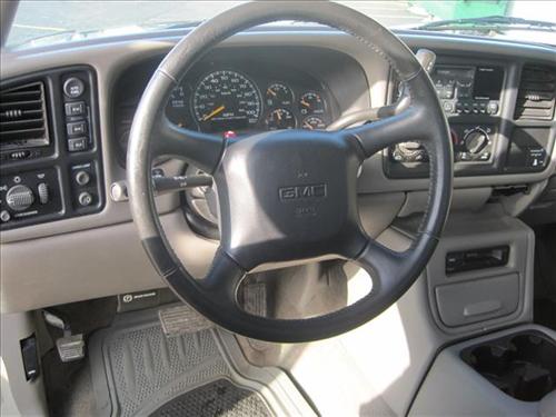 GMC Sierra 2000 photo 2