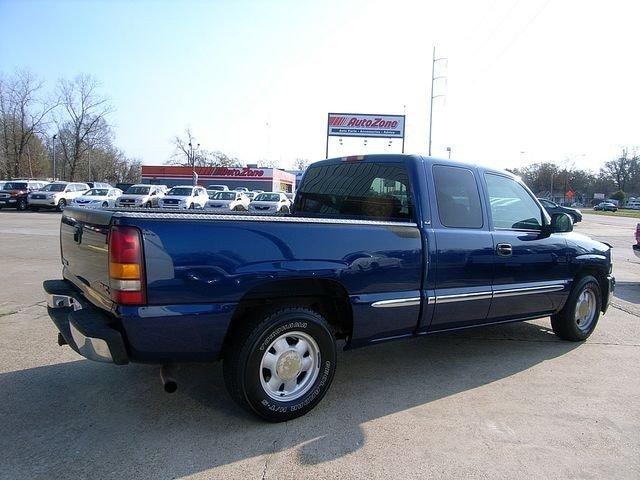 GMC Sierra 2000 photo 2