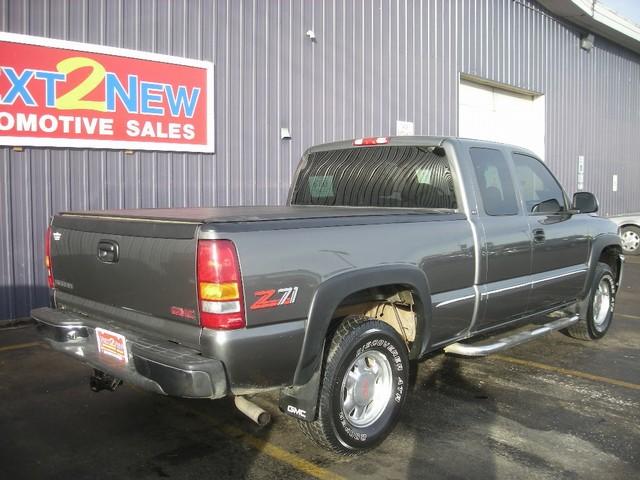 GMC Sierra SLT Pickup