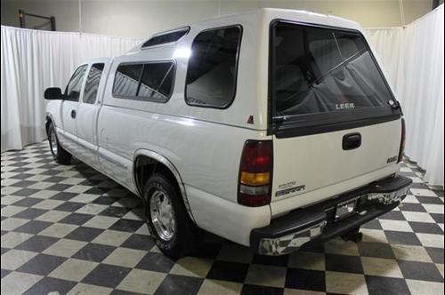 GMC Sierra 2000 photo 2
