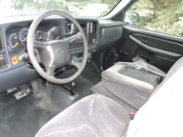 GMC Sierra 2000 photo 2
