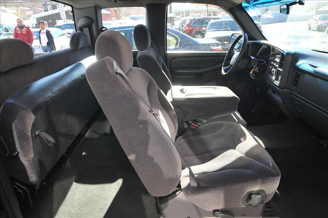 GMC Sierra 2000 photo 2