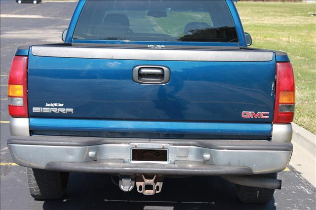GMC Sierra 2000 photo 3
