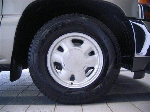 GMC Sierra 2000 photo 2