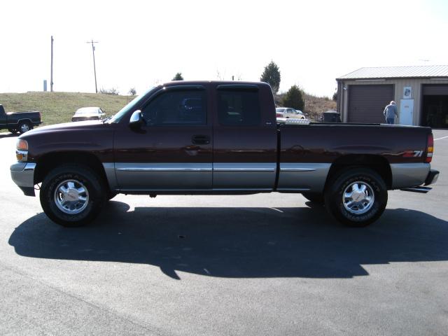 GMC Sierra 2000 photo 1