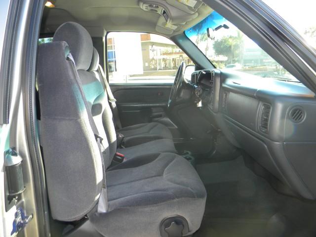 GMC Sierra 2001 photo 3