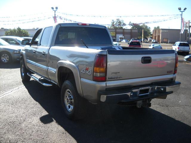 GMC Sierra 2001 photo 2