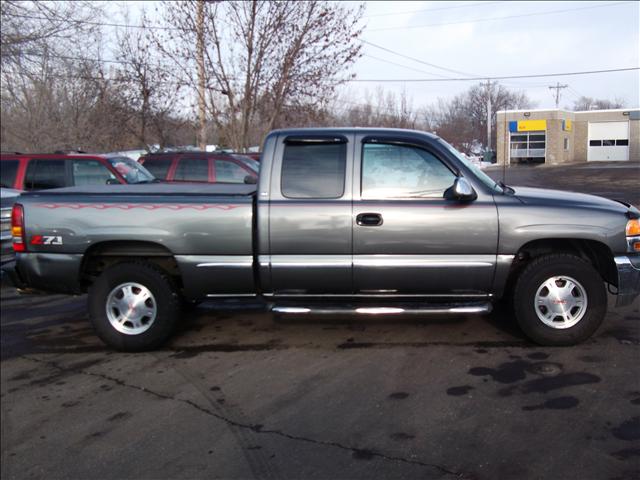 GMC Sierra 2001 photo 2