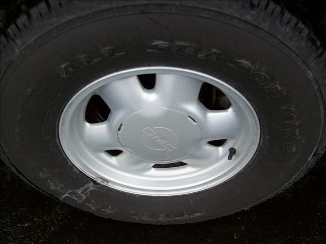 GMC Sierra 2001 photo 2