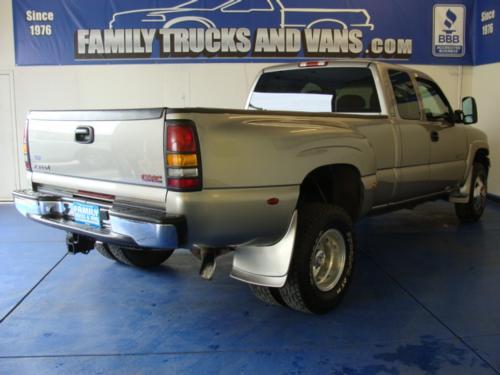 GMC Sierra 2001 photo 2