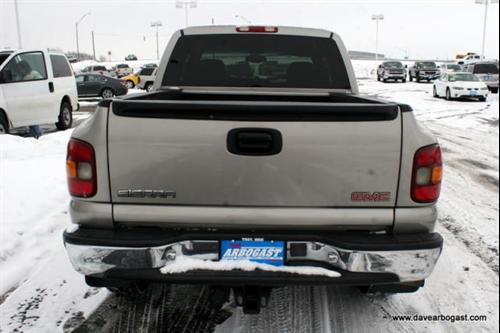 GMC Sierra 2001 photo 2