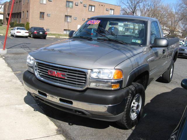 GMC Sierra 2001 photo 1