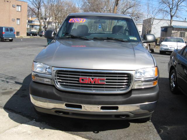 GMC Sierra 2001 photo 2