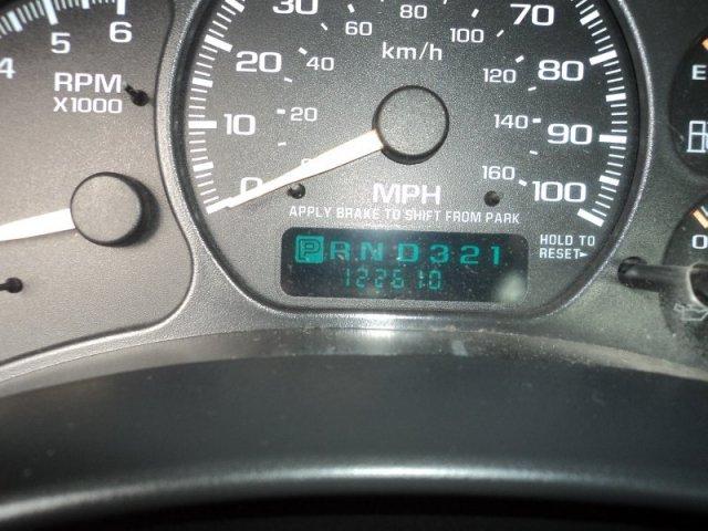 GMC Sierra 2001 photo 2