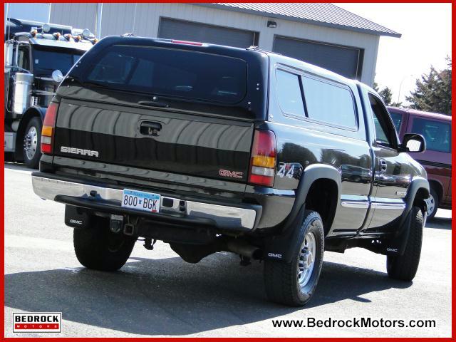 GMC Sierra 2002 photo 2
