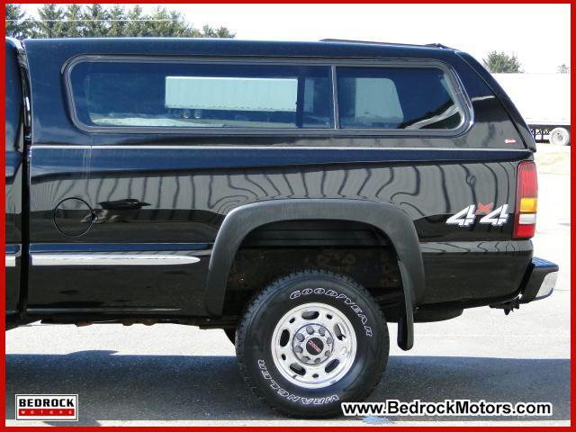 GMC Sierra 2002 photo 3