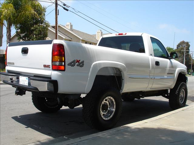 GMC Sierra 2002 photo 1
