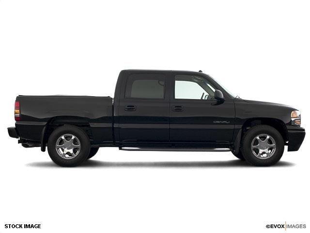 GMC Sierra 2003 photo 2