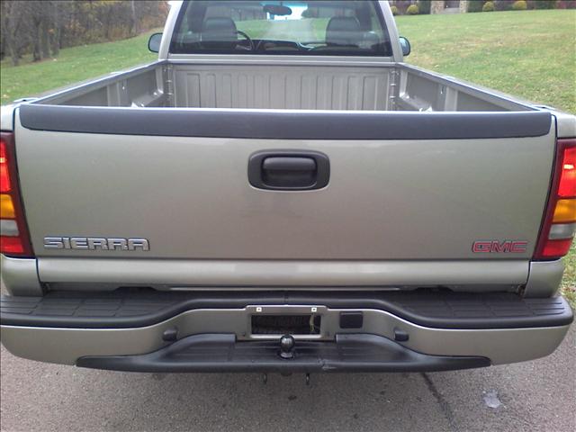 GMC Sierra 2003 photo 4