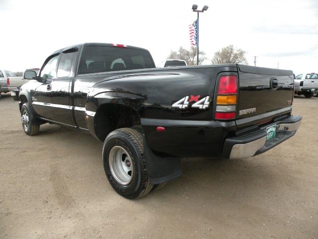 GMC Sierra 2003 photo 2